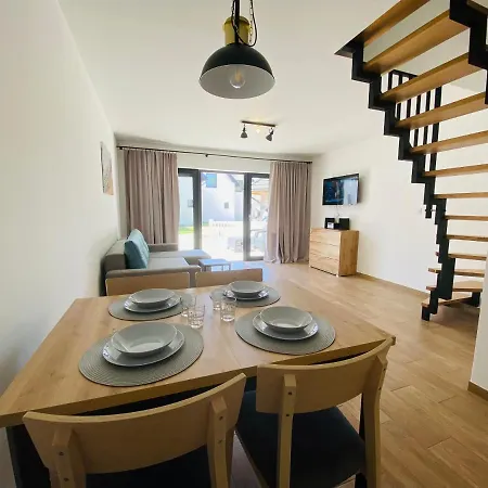 Osada Jackowo Lodge *